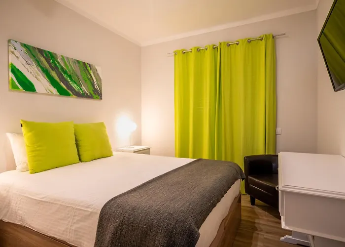 Ensuite 5 Rochedo