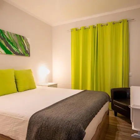 Ensuite 5 Rochedo